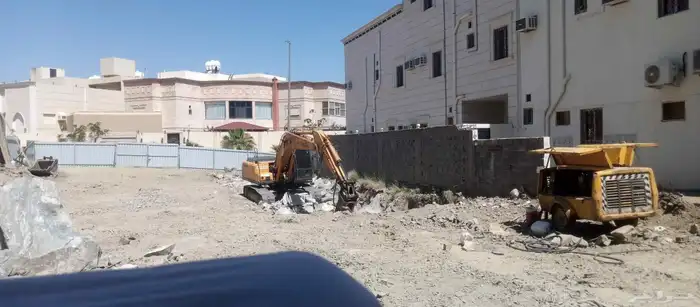 قص الاراضي حفر خزانات وتكسير الحجر وتكسر صبات هدم عماير 0