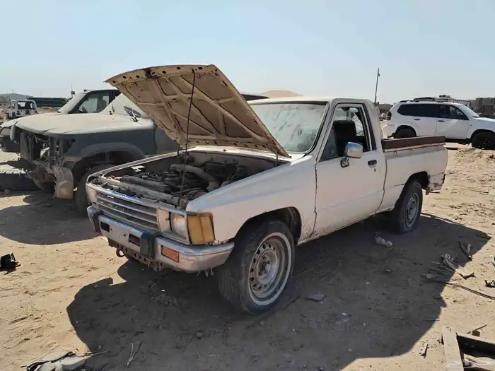 هايلكس 88 قطع غيار فقط مسقط 1