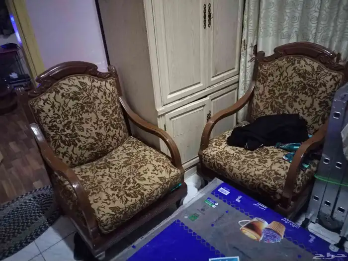 طقم كراسي جلوس خشب ثقيل ذو جودة 2
