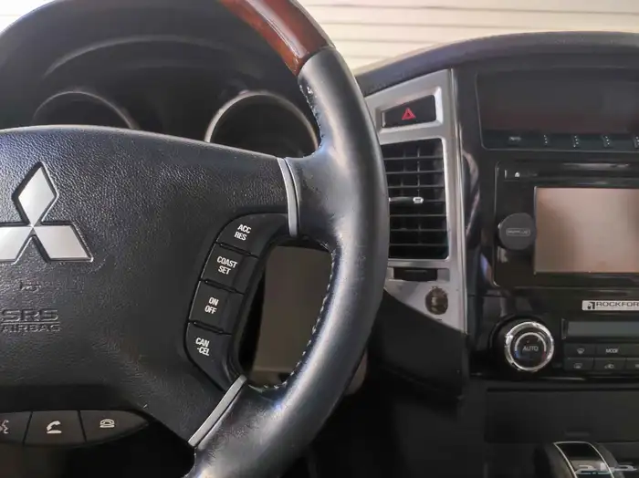 ميتسوبيشي باجيروا ( قمة في النظافة) 12