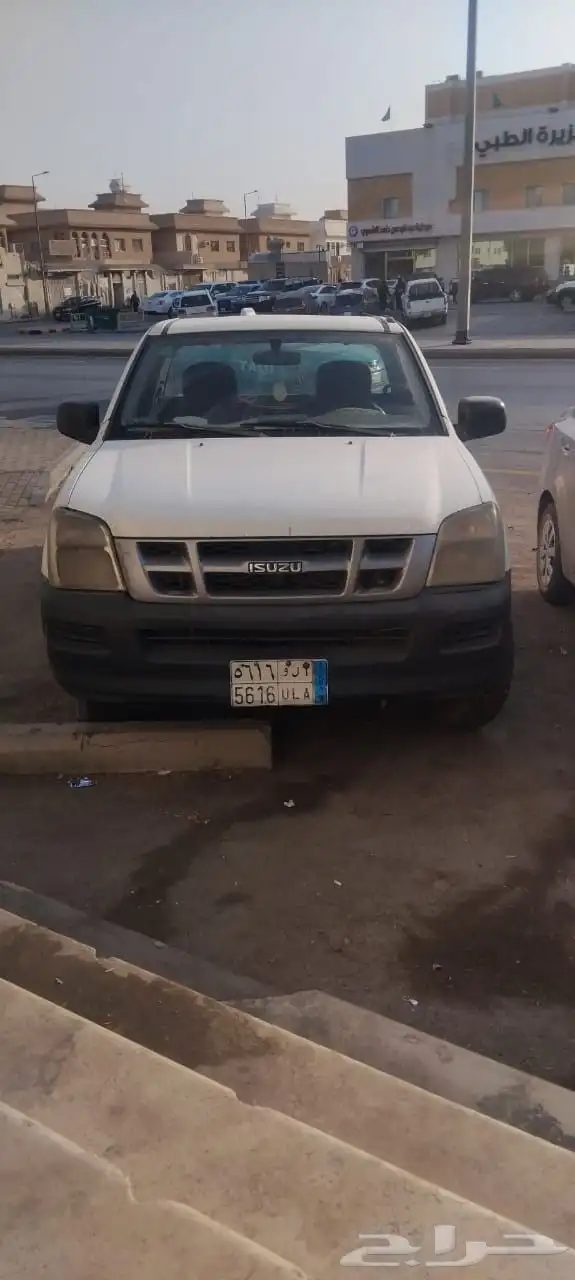 سياره ايسوزو موديل 2006 1