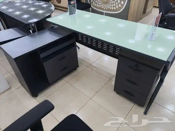 modern manager desk set and staf desks 7