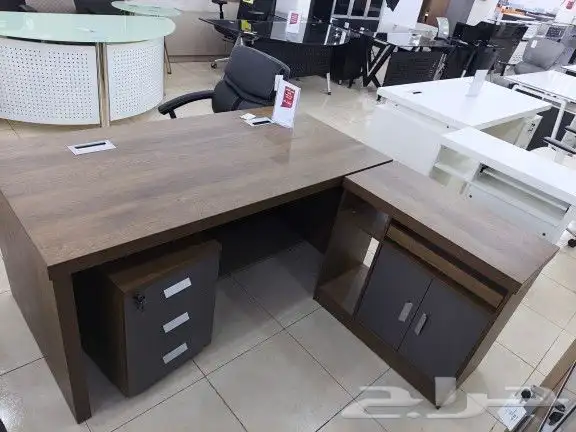modern manager desk set and staf desks 5