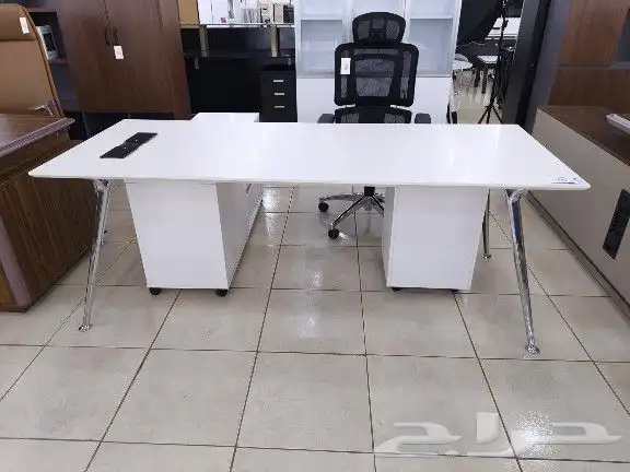 modern manager desk set and staf desks 10