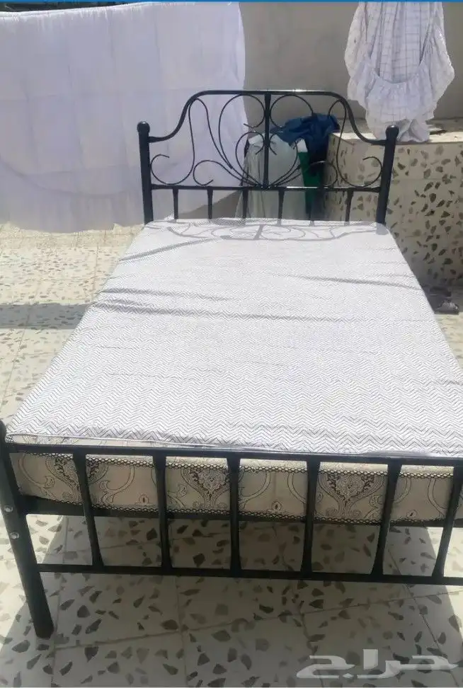 سرير نفر ونص معا الفرش 0