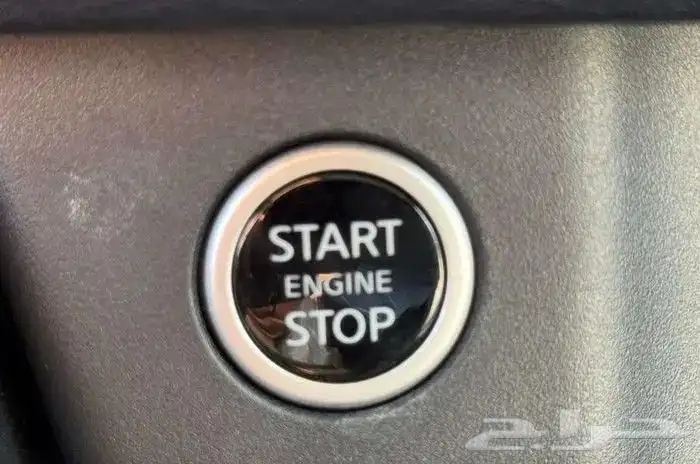 نيسان اكستريل 2024 - اقل الأسعار اسود ذهبي اسمنتي 7