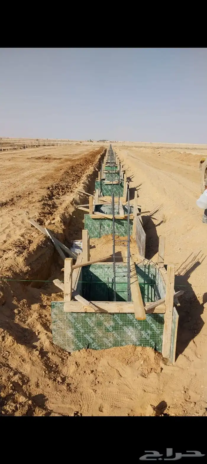 متخصصون في أنشأ حضاير الدواجن وتسويرها 2