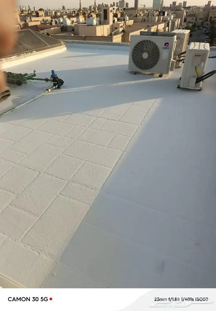 شركة كشف تسريب المياة بي القصيم عزل اسطح وخزنات وحمامات سباح 2