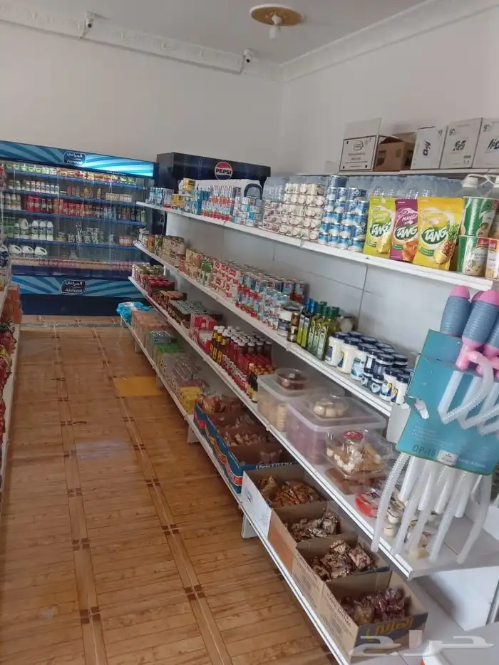 بقالة للبيع. 7