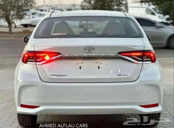 كورولا فئات 2.0 او 1.5 بجميع أنواعها بالنقد والتقسيط 6