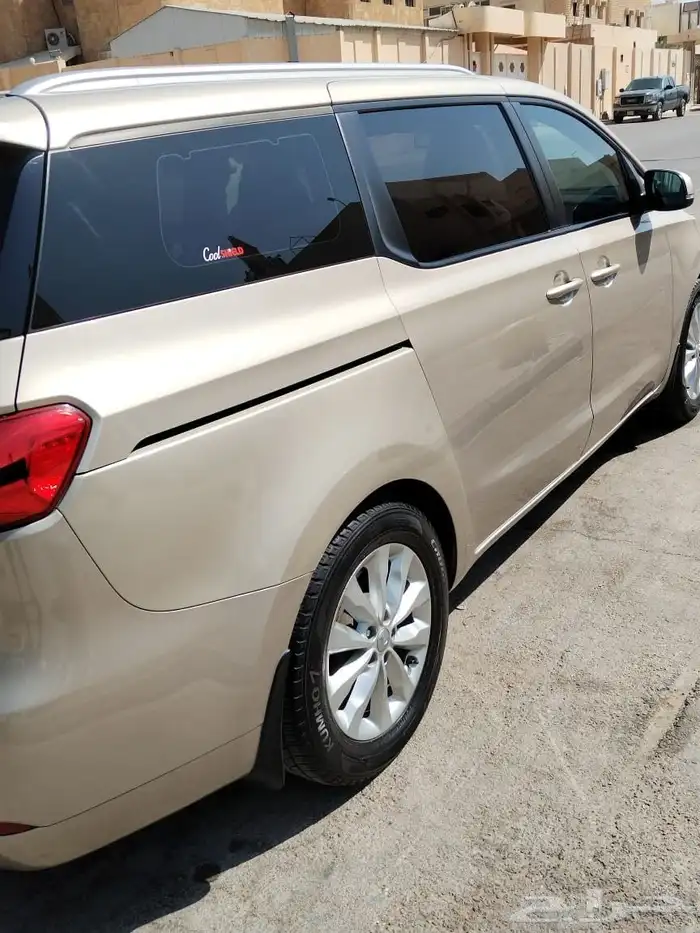 كيا كارنفال موديل 2016 3