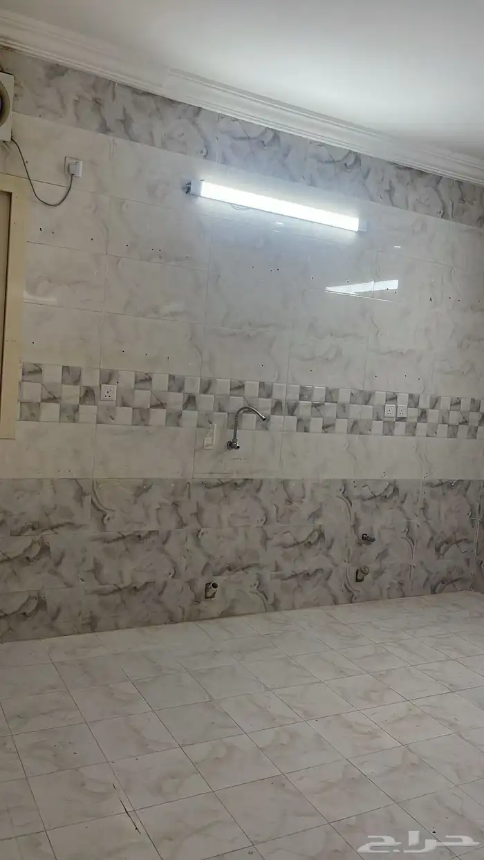 شقة للإيجار في البحيرات 3