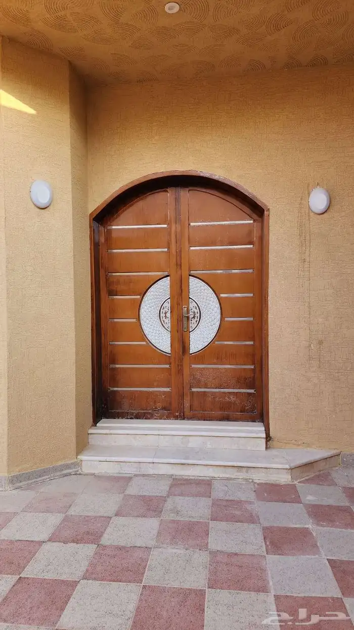 فلة للبيع حي عرقة من المالك مباشرة 11