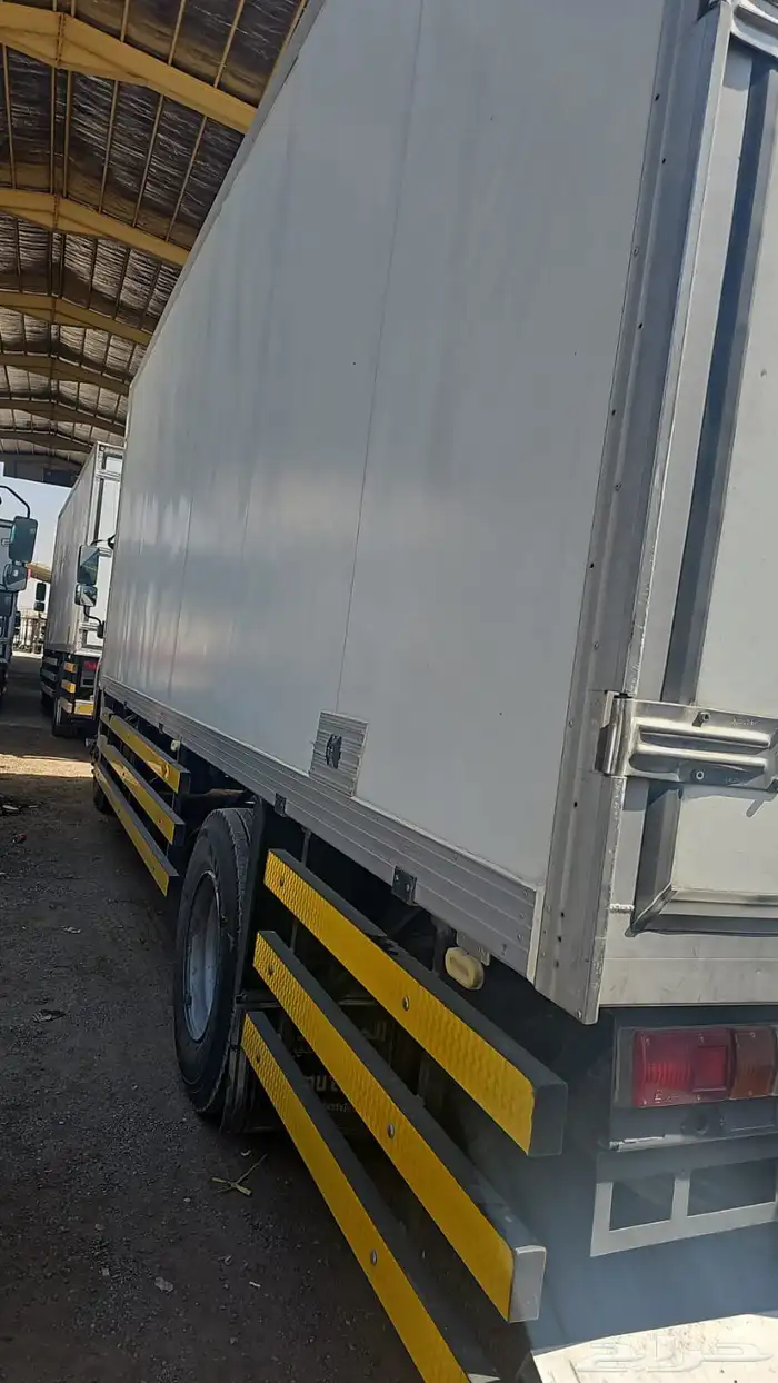 ايسوزو لوري ثلاجة موديل 2020 و 2021 4