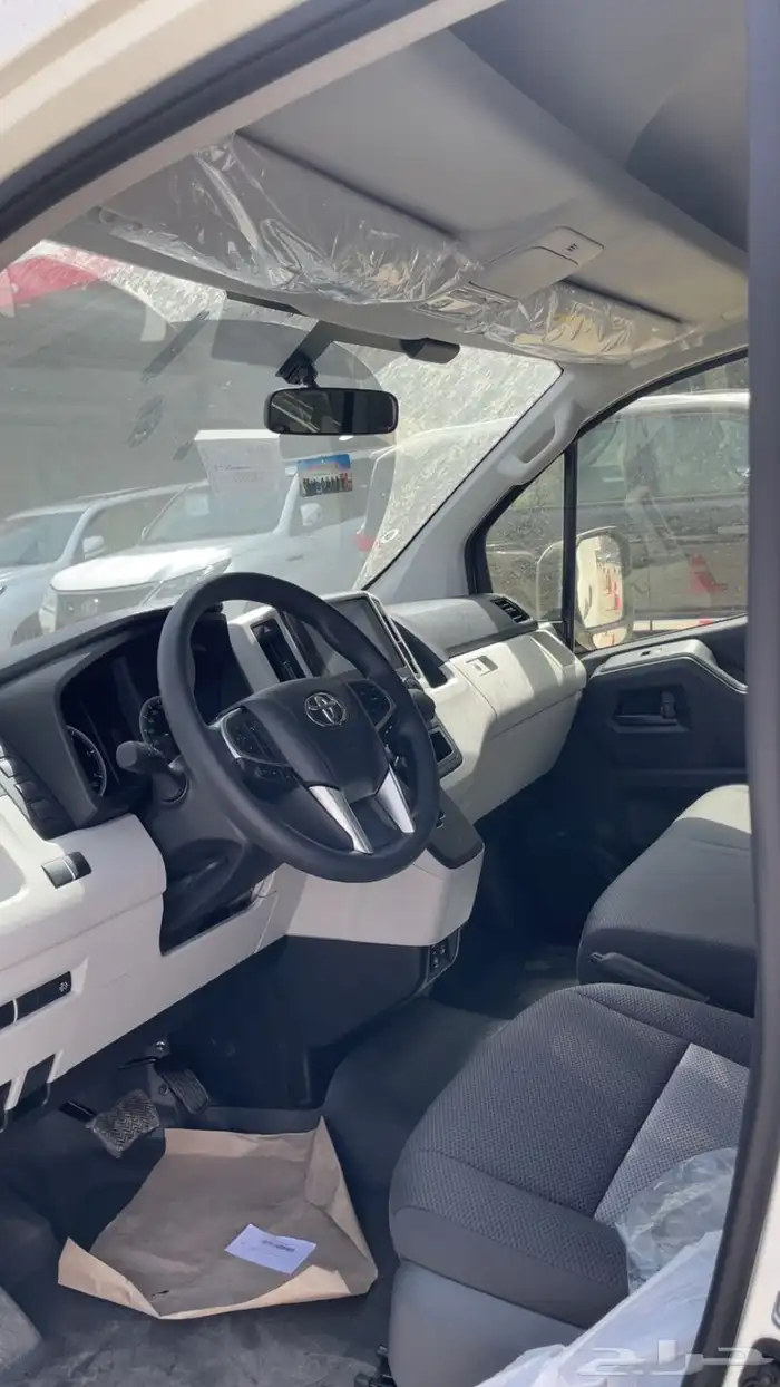 تويوتا باص هايس بضاعة سقف عالي 2026 قير عادي ديزل. سعودي 4