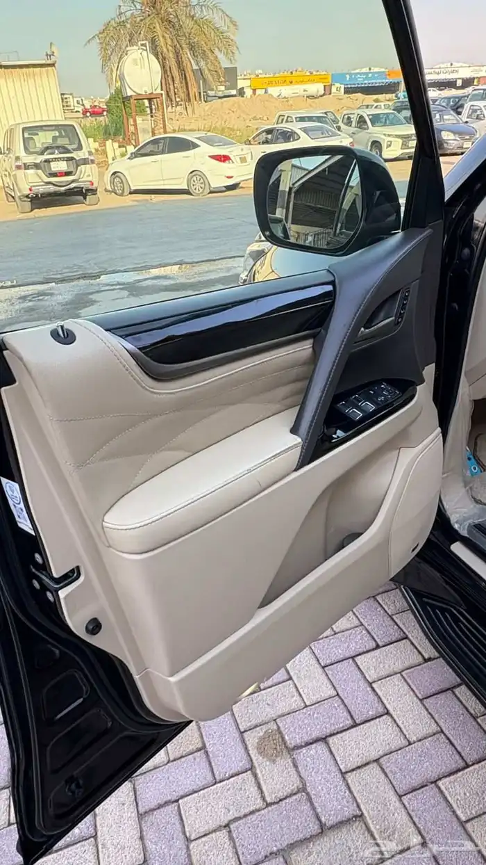 جيب لكزس 2020 5