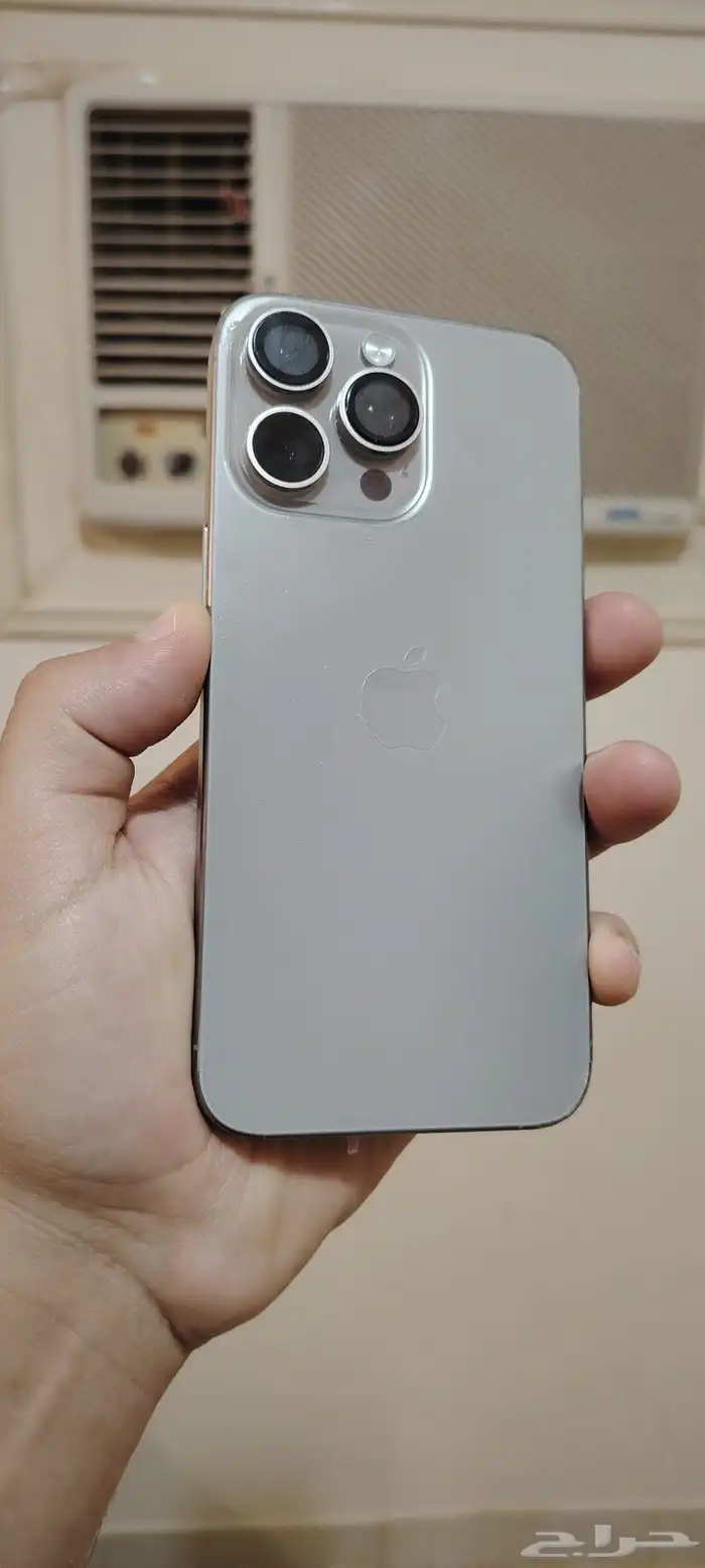 ايفون 15 برو ماكس بطاريه 90 اخو الجديد مساحه 512 جيجا 1