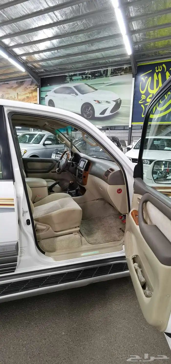 تايوتا جيب لاندكروزر الموديل 2007 قير تماتيك 18