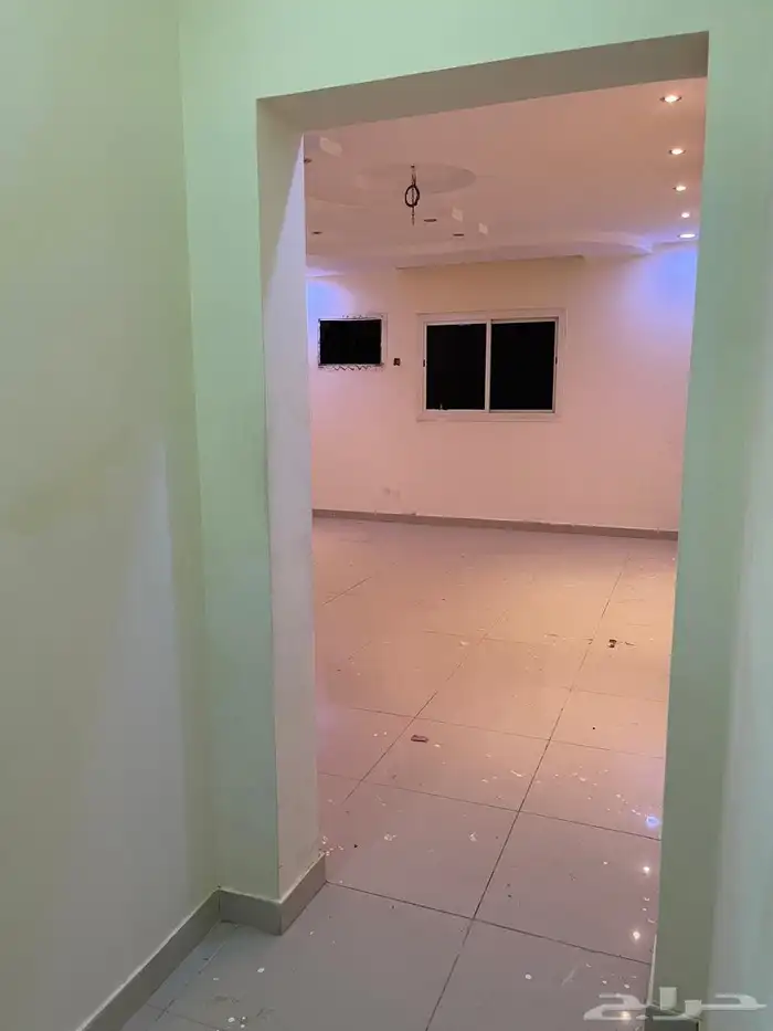 شقة للإيجار في البحيرات 7