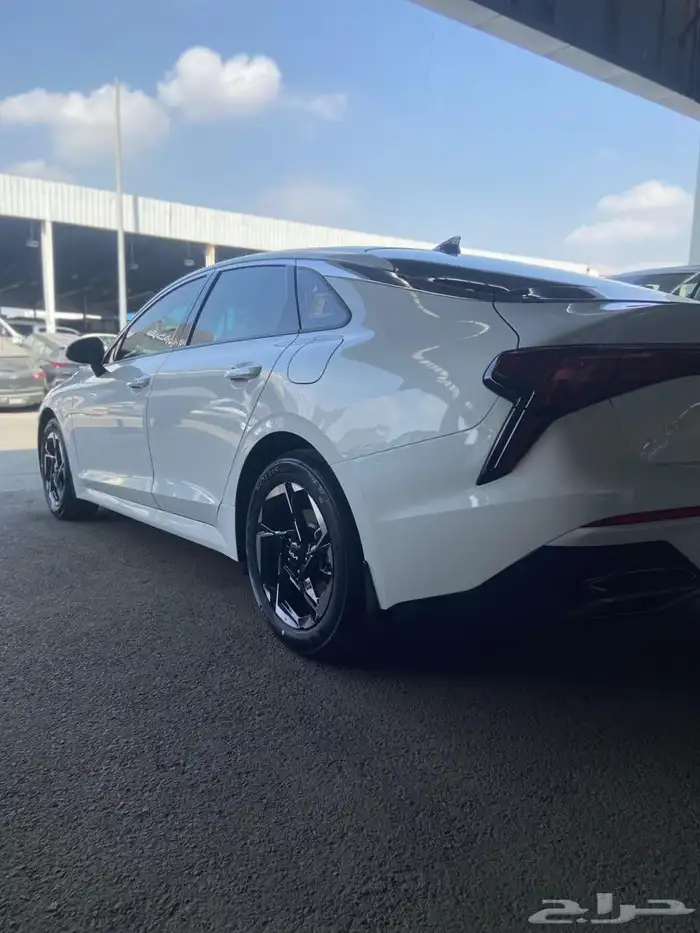 كيا K5 نص فل وارد الاهليه موديل2026اقل سعر بجميع الالوان 3