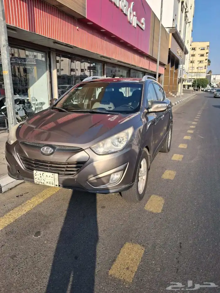 توسان 2011 فحص واستماره جديد مكينا على الشرط القير اتمتك 2