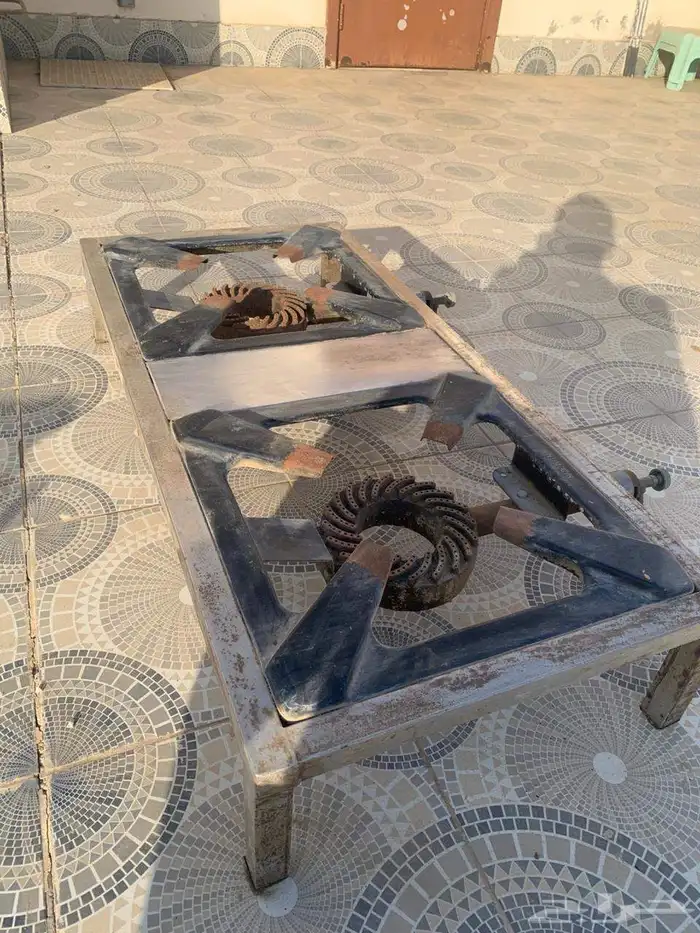 ديكورات زرع   ثلاجة  طفيات حريق   باب قزاز  فلاتر ماء  كراسي 23