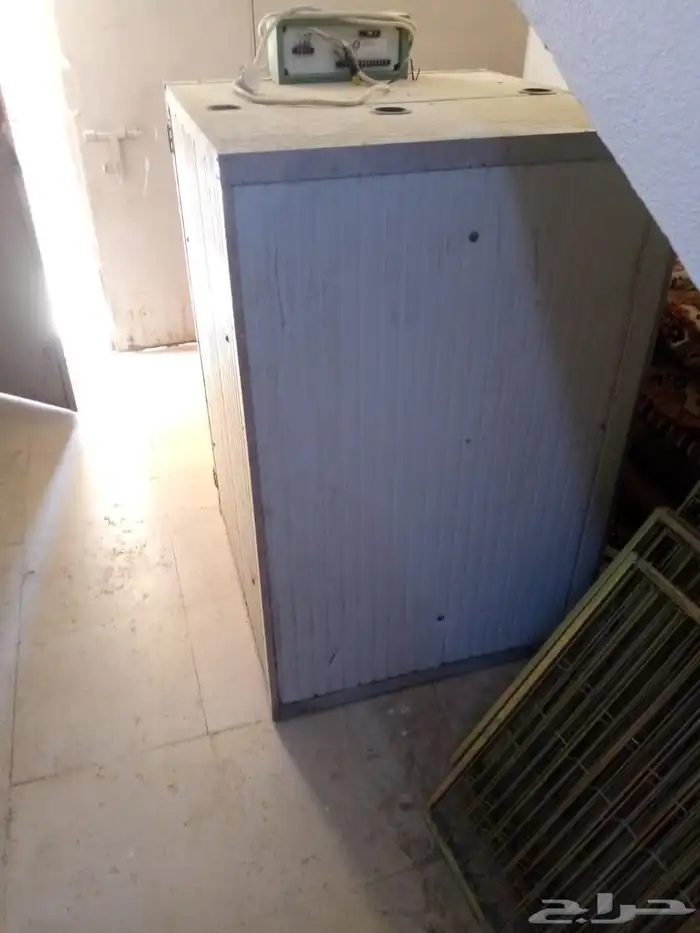 فقاصه اوتوماتيك تقلب من حالها تشيل 1200 بيضه السوم 500 2