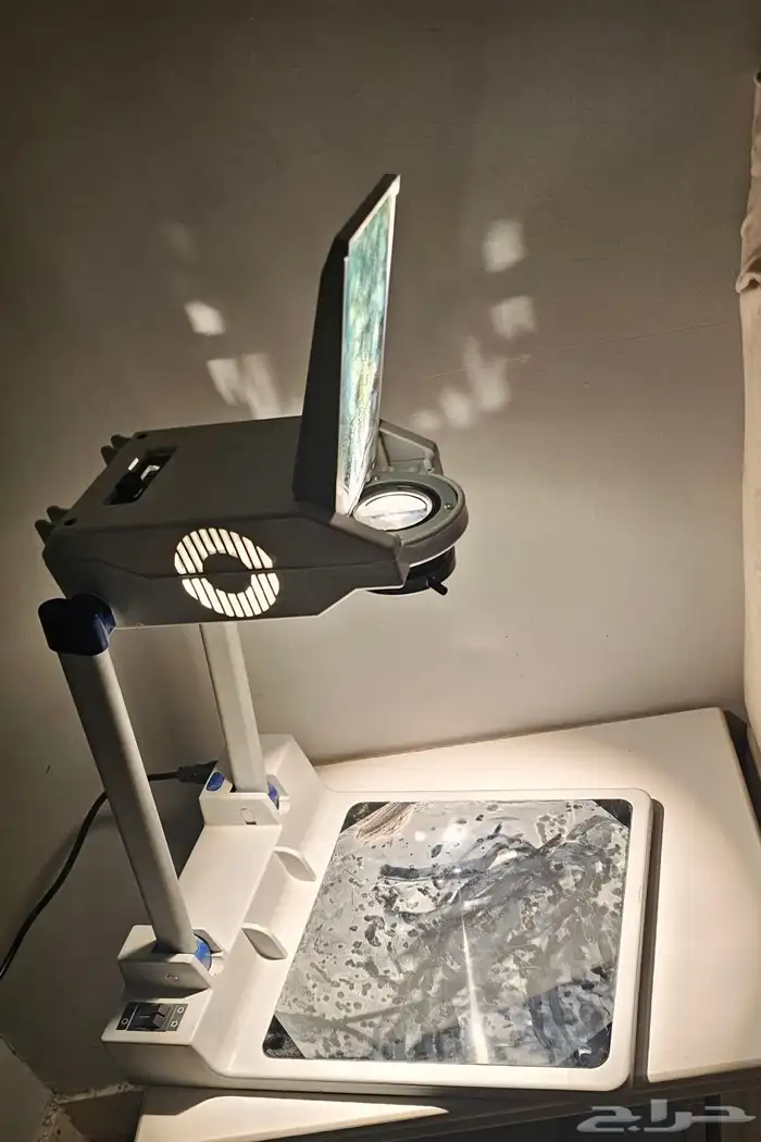 عارض صور (بروجكتر) 4