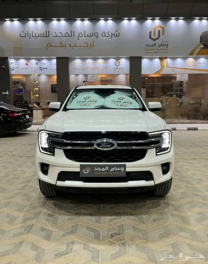 فورد ايفرست نصف فل بنزين 2024السعر 153000 0