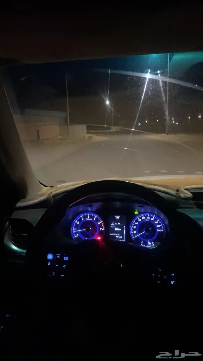 هايلوكس 2016 قير عايدي فل كامل غمار تين الموتر نظيف 0