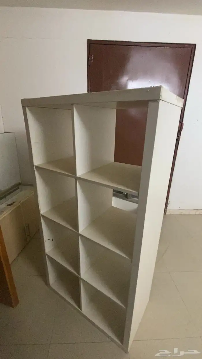 دولاب قزاز صغير مع مغسلته جديده و دولاب رفوف للبيع 2