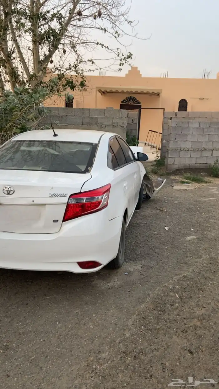 يارس 2016 مصدومه للبيع 5
