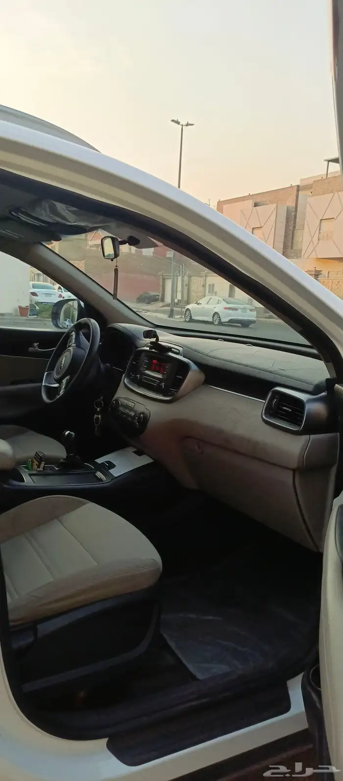 للبيع سياره كيا سيرنتو 2015 استخدام وممشى جديد 6