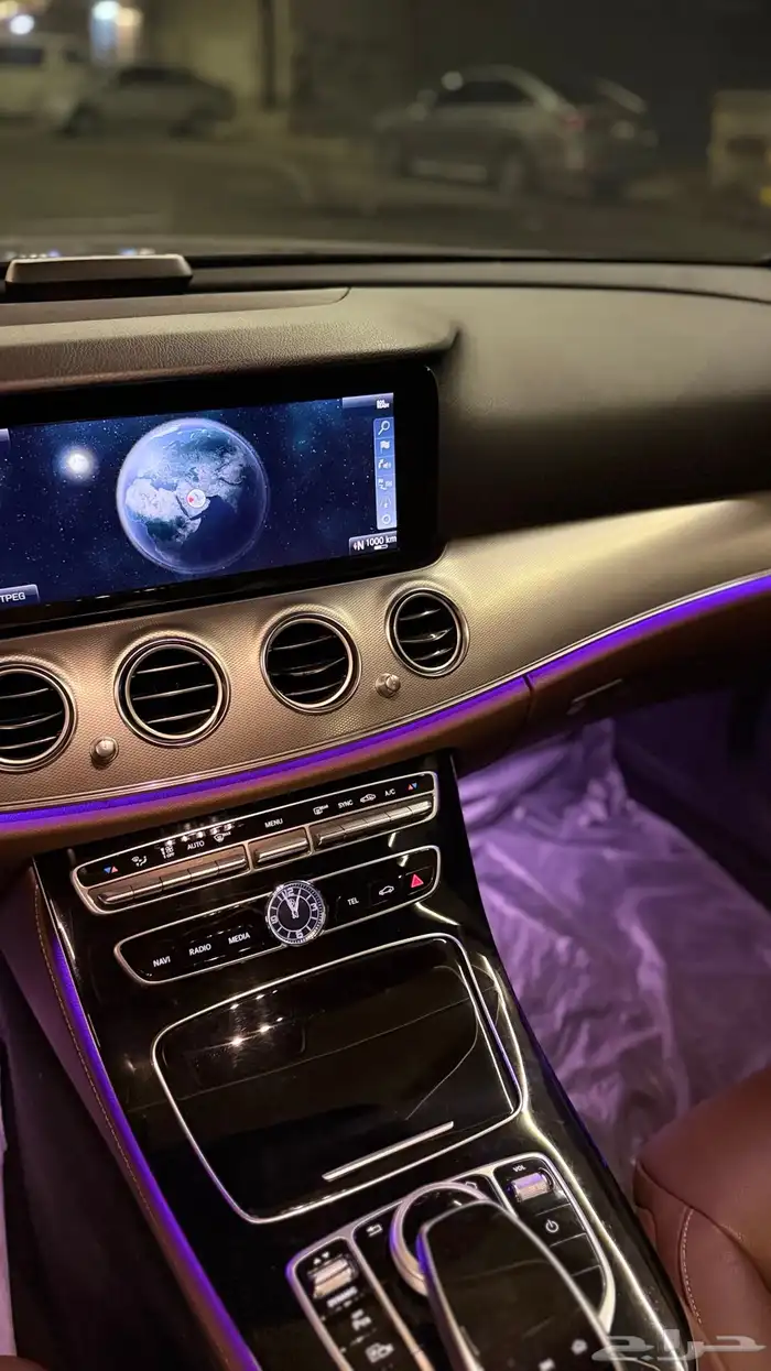 مرسيدسe300مديل2019 44