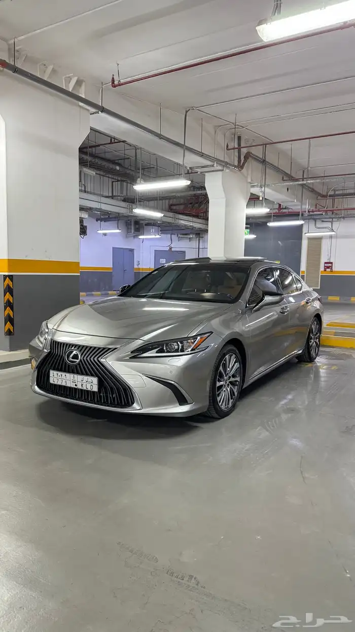 لكزس es350 موديل 2020 فئه cc قمه في النظافه 0
