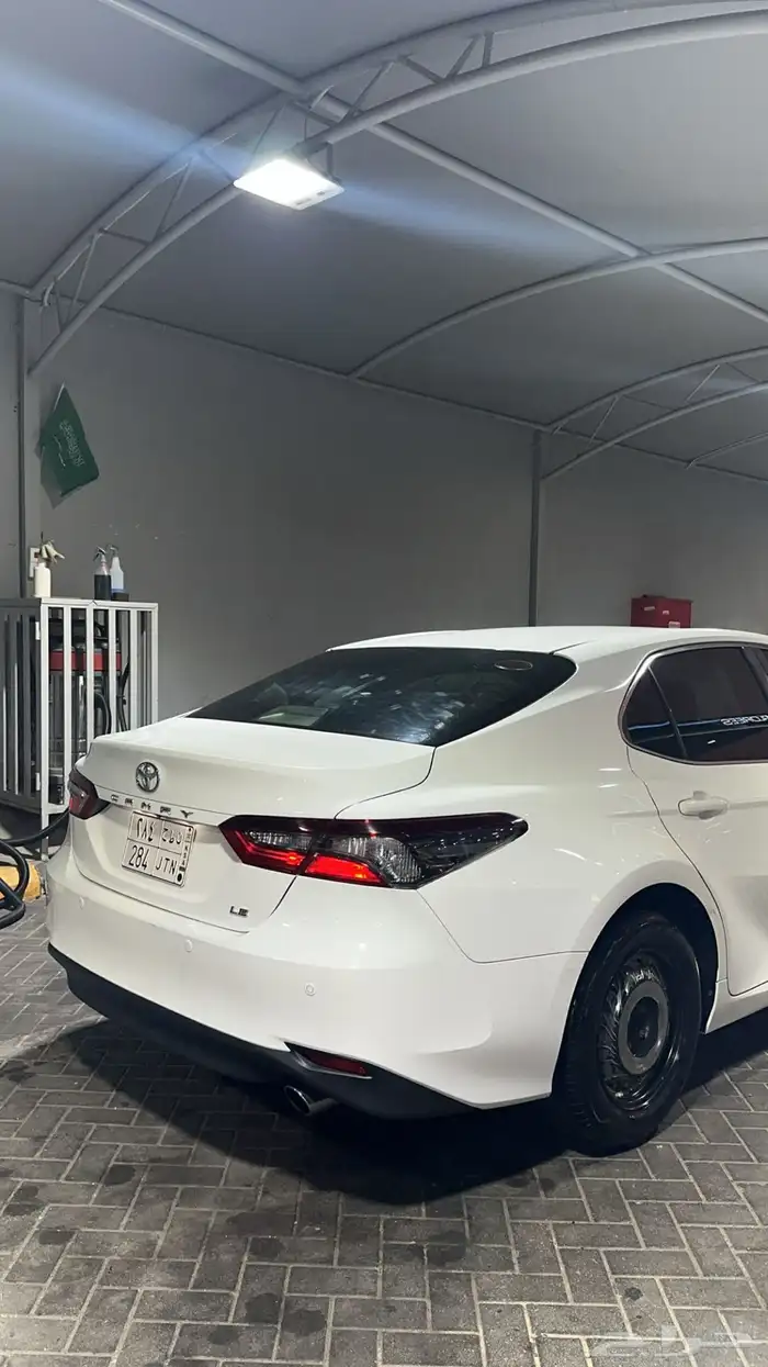 للبيع كامري ستاندر ثلجي 2021 2