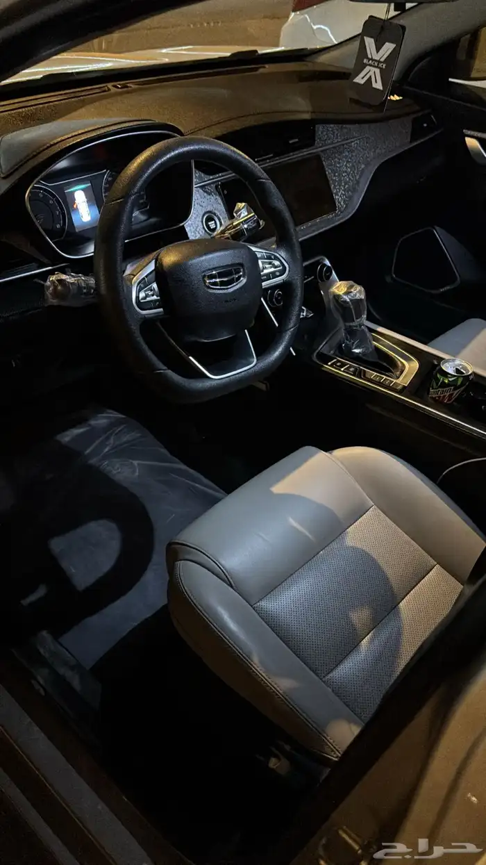 جيلي امجراند 2020 ذهبي 3