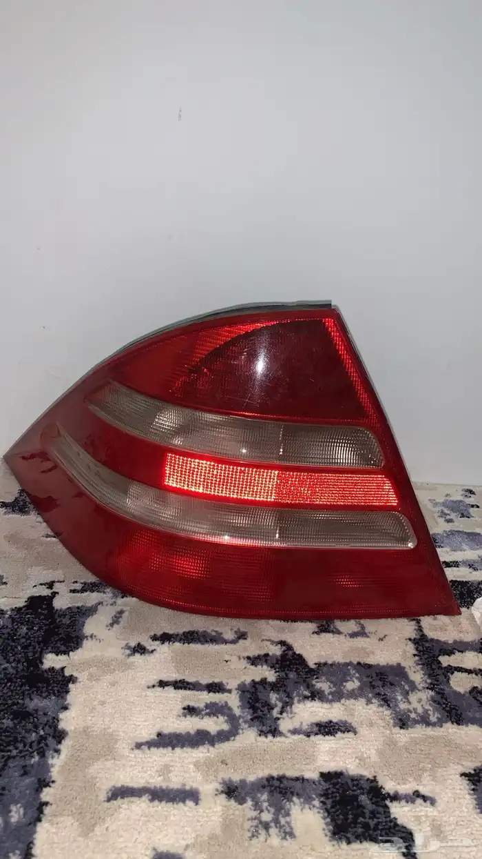 اسطبات خلفيه فياقرا 2002 للبيع اصلية 1