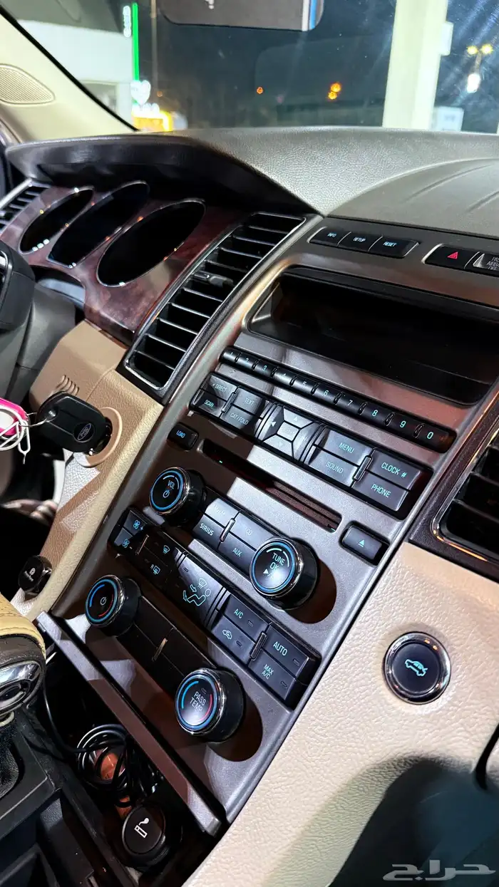 فورد تورس 2010 17