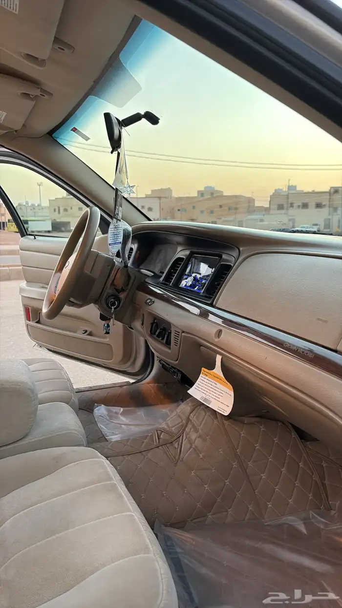 فورد فكتوريا 12