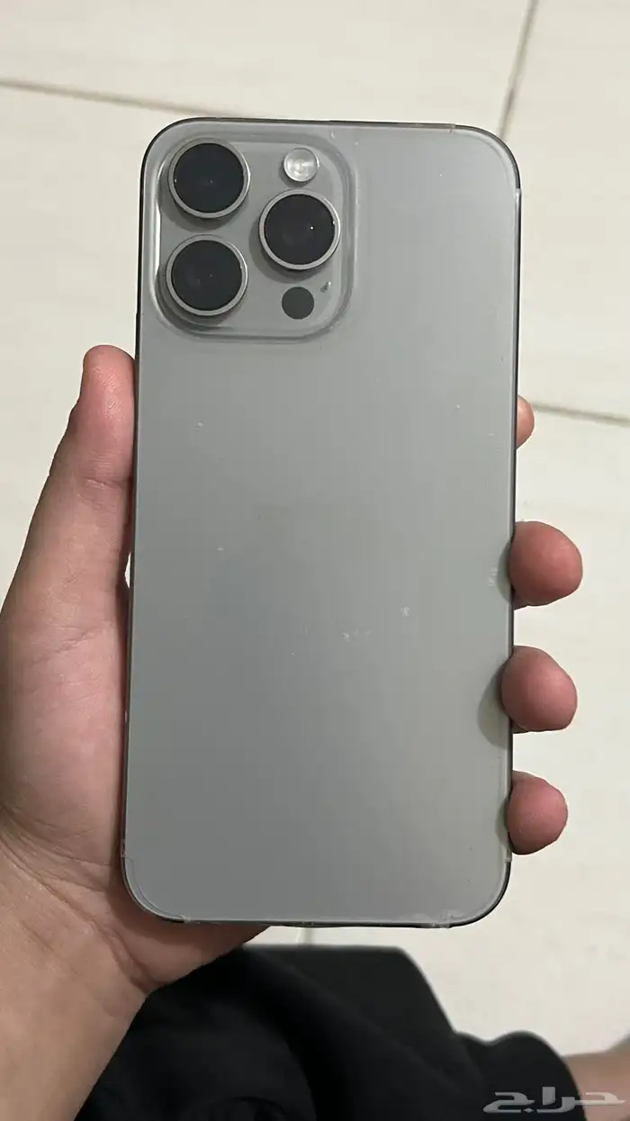 ايفون 15 برو ماكس و ساعه ابل واتش إصدار ثامن 4