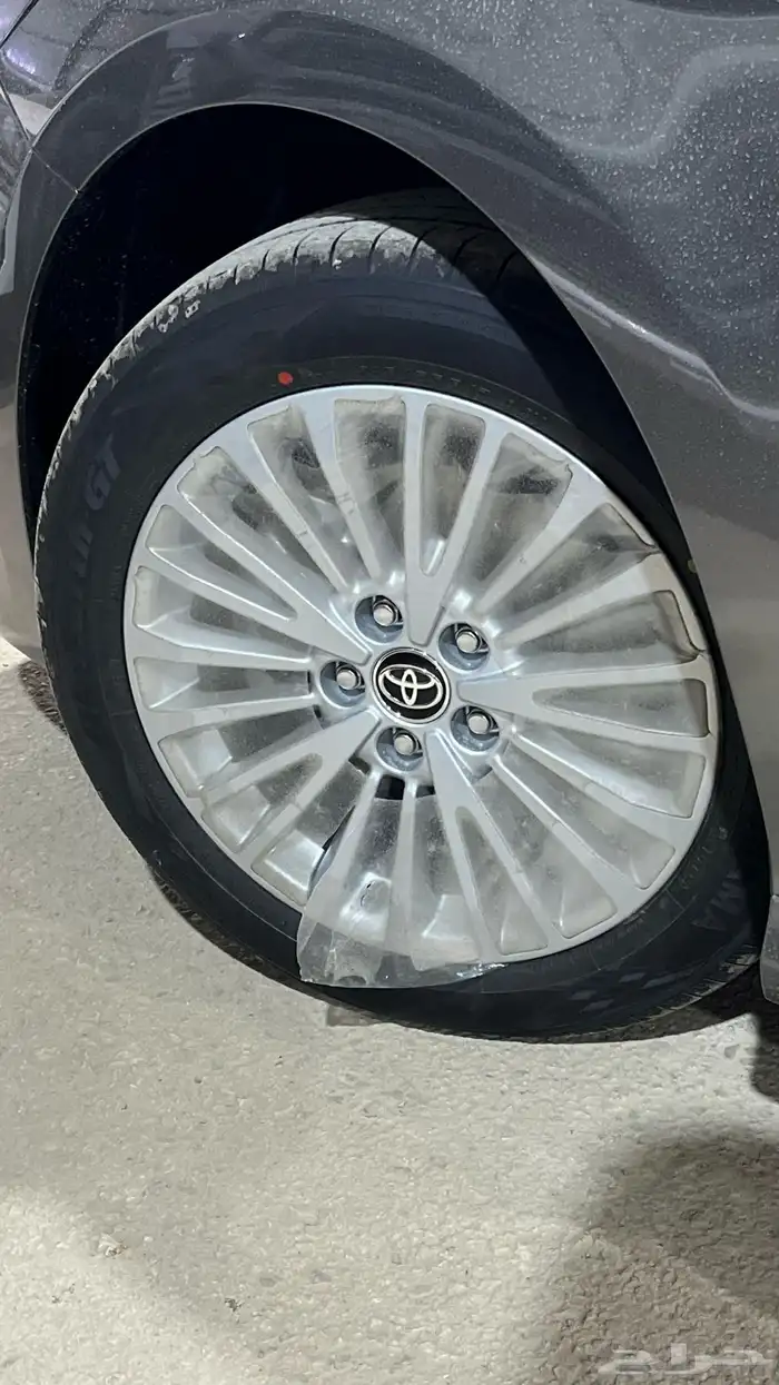 عرض خاص   تويوتا كامري LE نص فل بنزين 2025 5