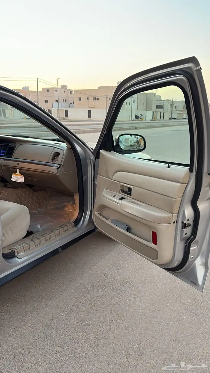 فورد فكتوريا 14