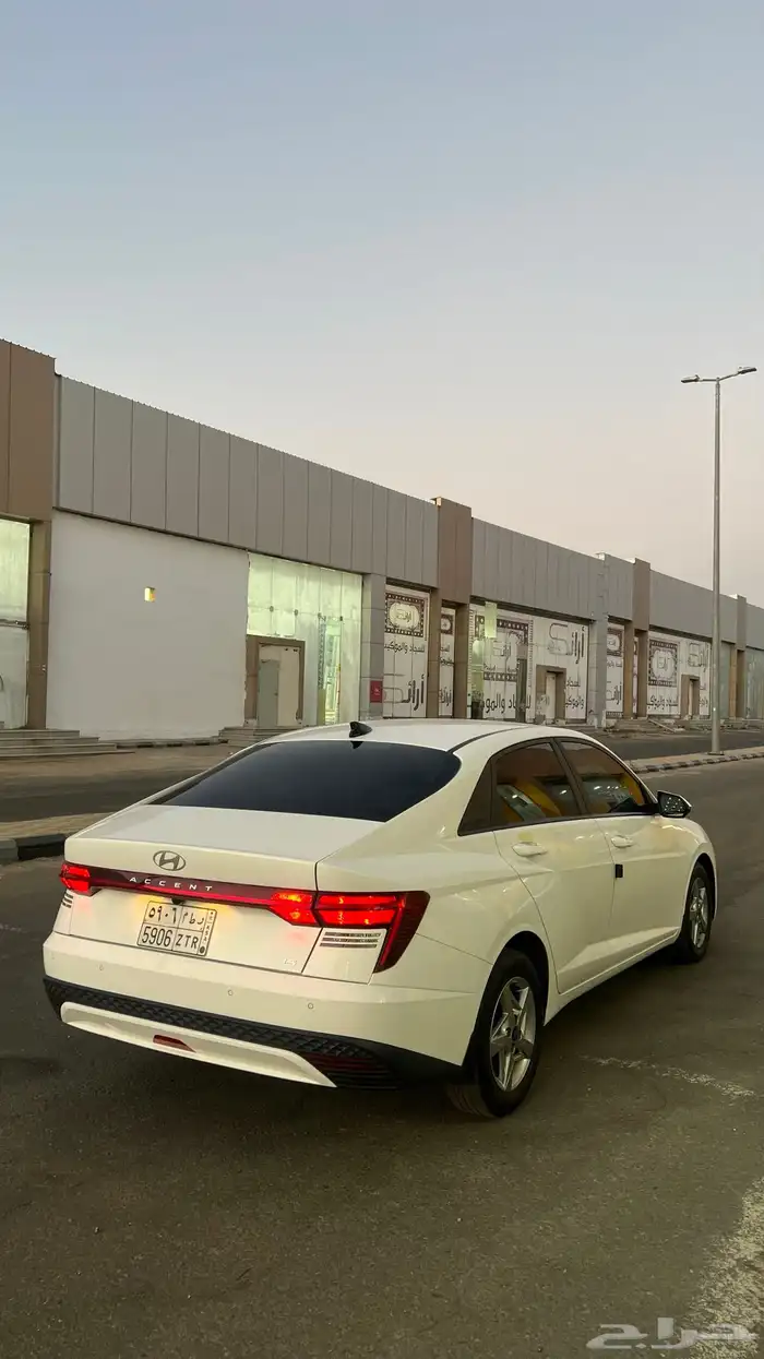 اكسنت للبيع 1