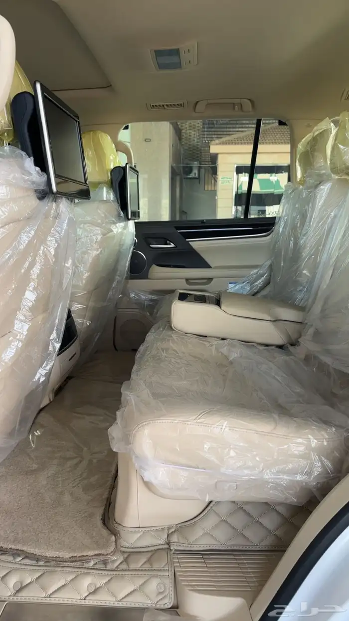 لكزس 2021 سعودي فل كامل ب 382.000 10