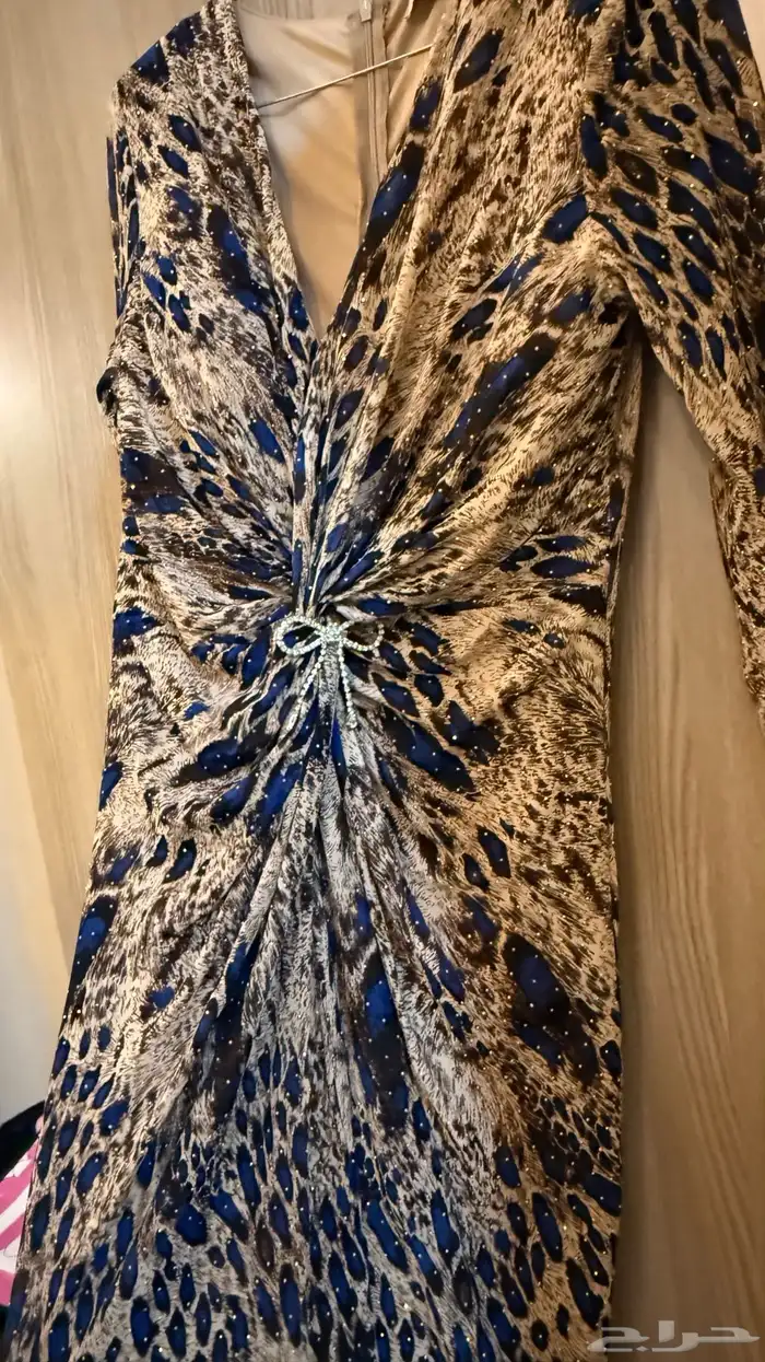 فستان شبه جديد مره وحده ملبوس شاريته 350 وابي فيه 100 2