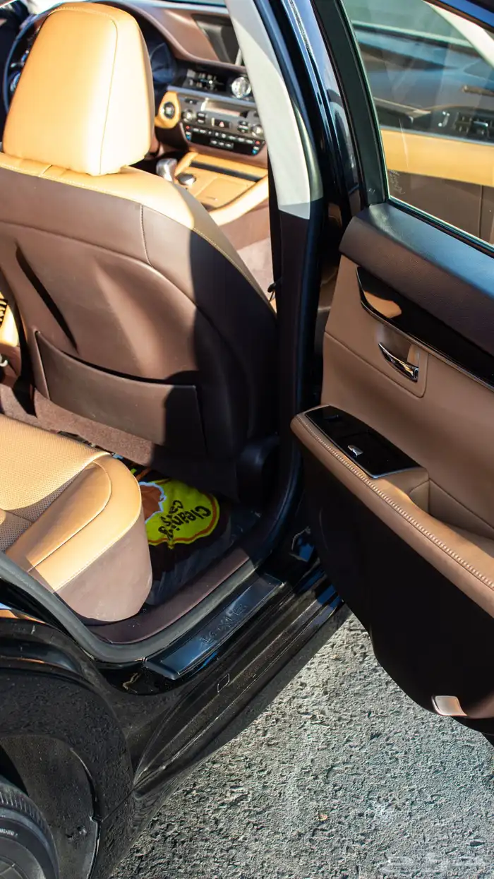 لكزس es 350 موديل 2018 في قمة النظافة ماشاءالله نادره 11