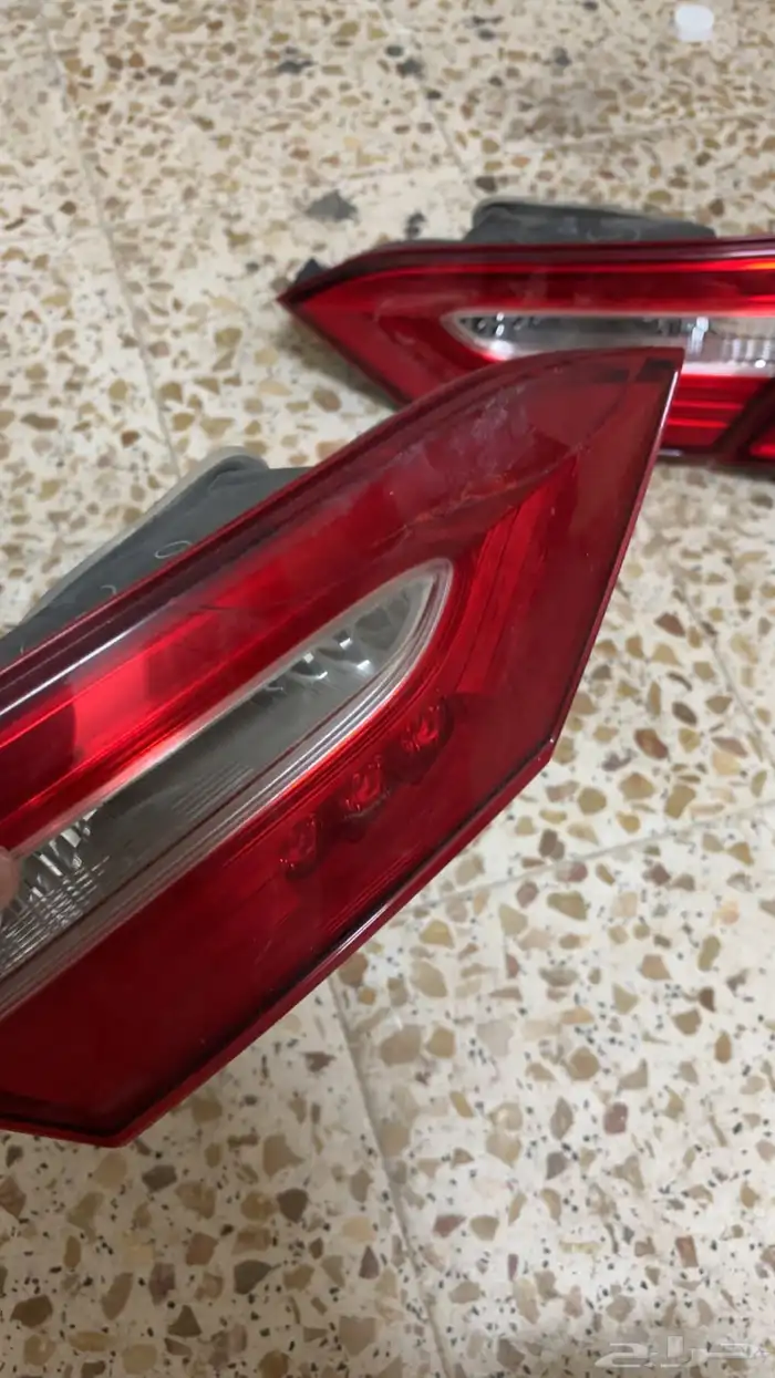 شمعات وصدام وكاله من 18 وطالع كامري 0