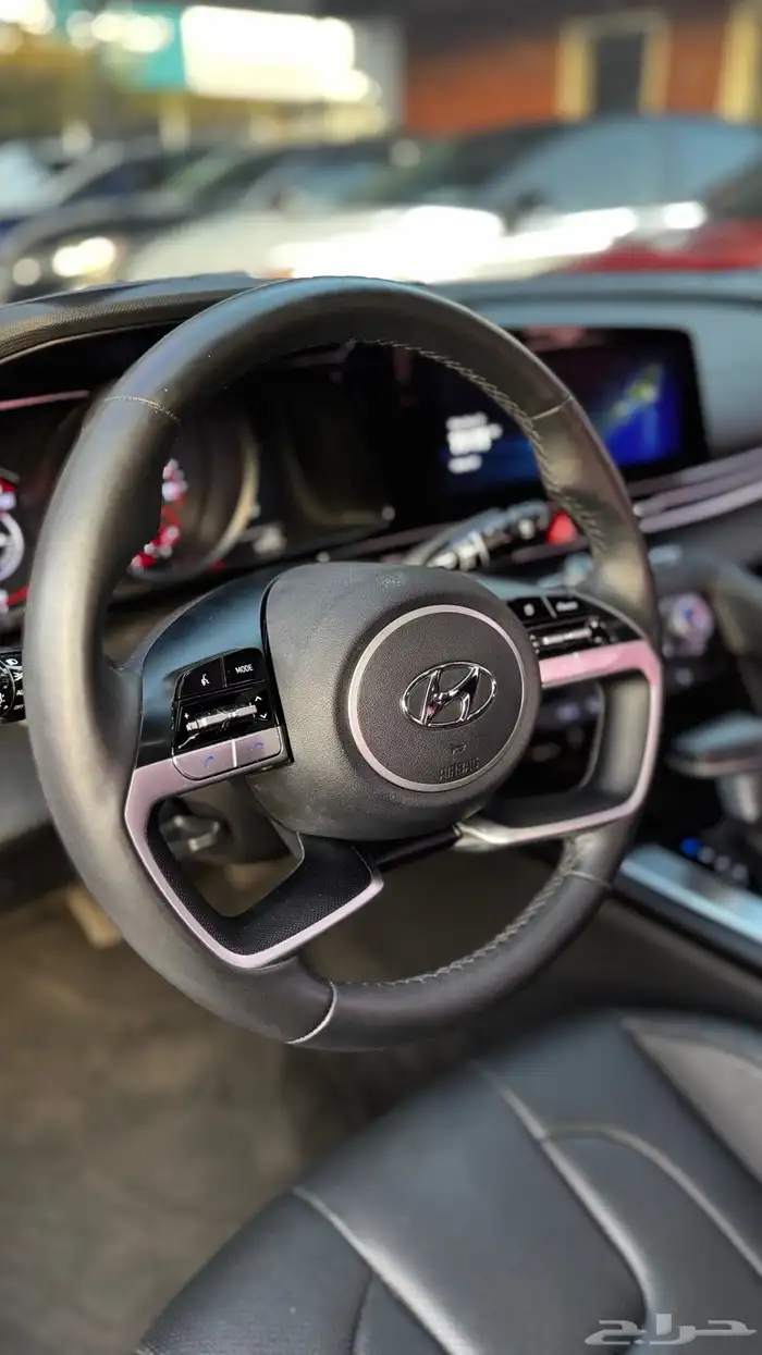 هيونداي افانتي 2021 10