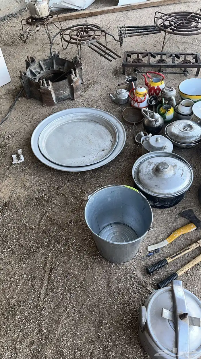 قدور وصحون والقز حق الذبايح مع براريد وجنط وايت سقس للبيع 2